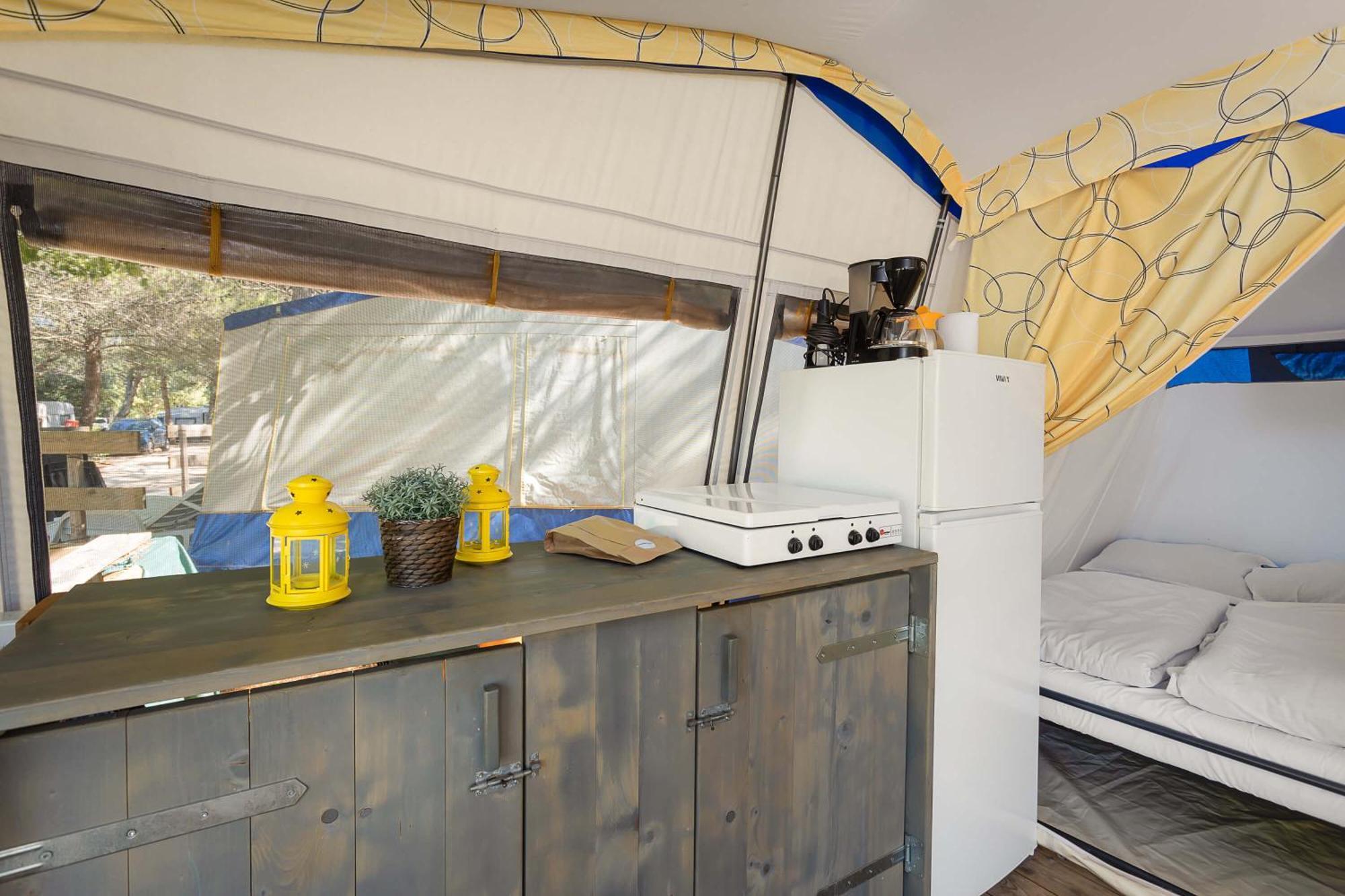 Easyatent Bungalow Tent Lanterna Červar-Porat Habitación foto