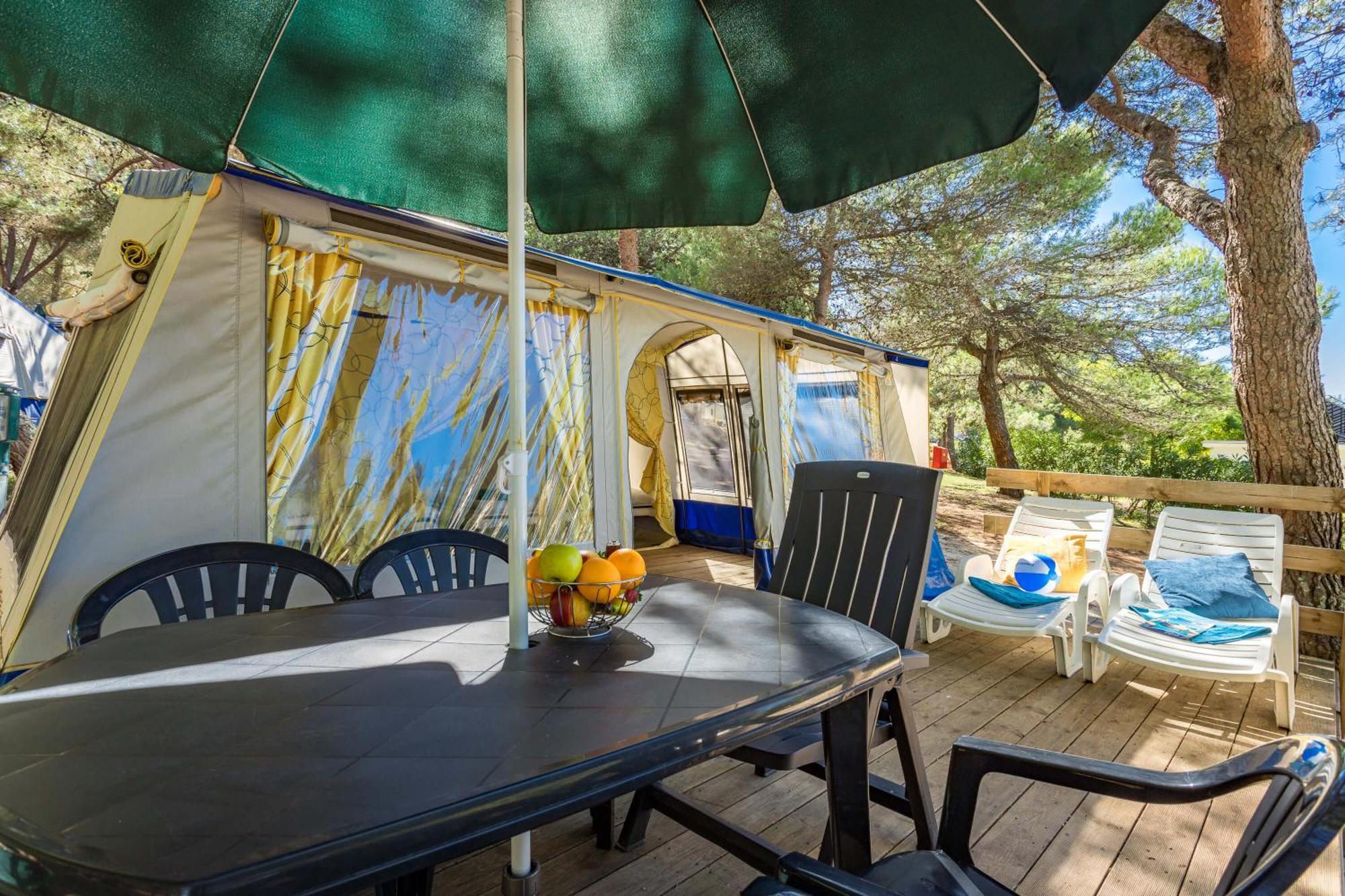 Easyatent Bungalow Tent Lanterna Červar-Porat Habitación foto